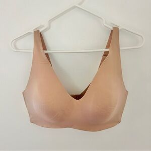 WACOAL Wireless Nude Bra V-Neck Size Large D/DD‎